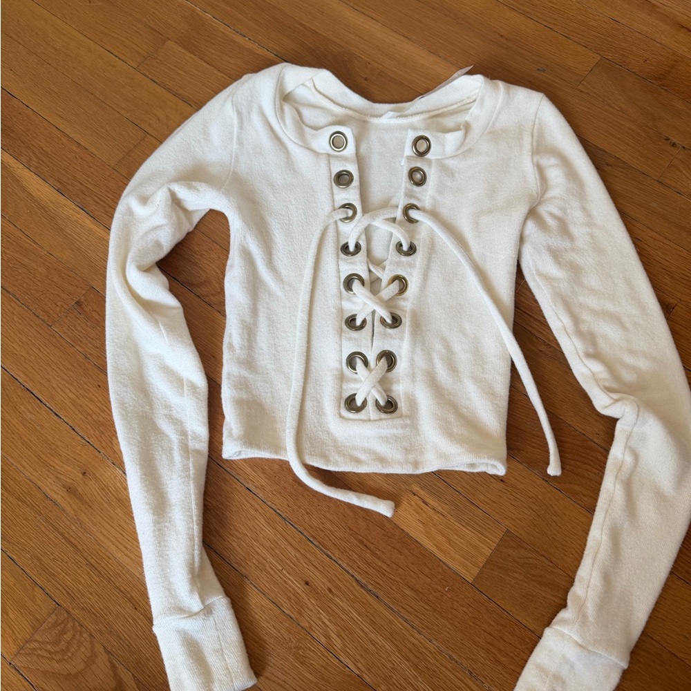 ARE YOU AM I White Lace-Up Long Sleeve Crop Top
